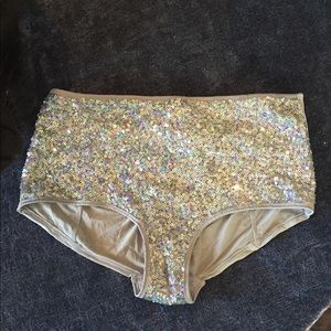 High waisted, scrunch butt sequin booty shorts
